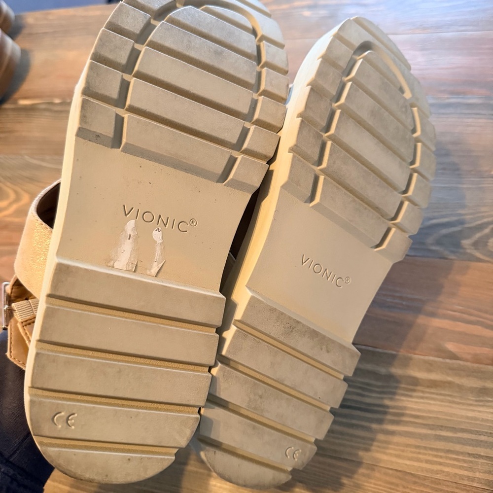 Vionic Metallic Cream Crossband Slingback Sandals - Picture 6 of 9
